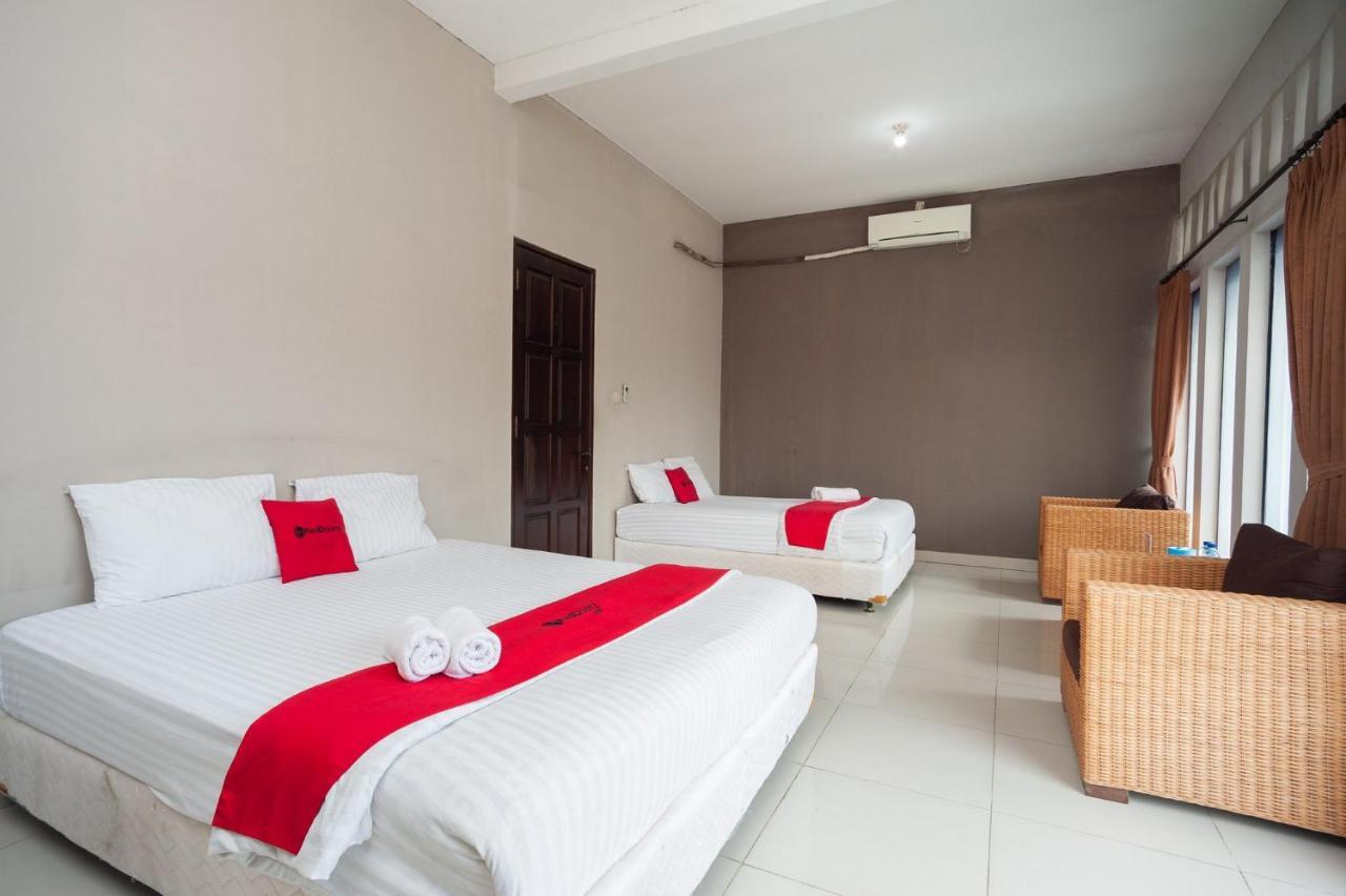 Reddoorz Syariah Near Taman Air Mancur Bogor Hotel Exterior photo
